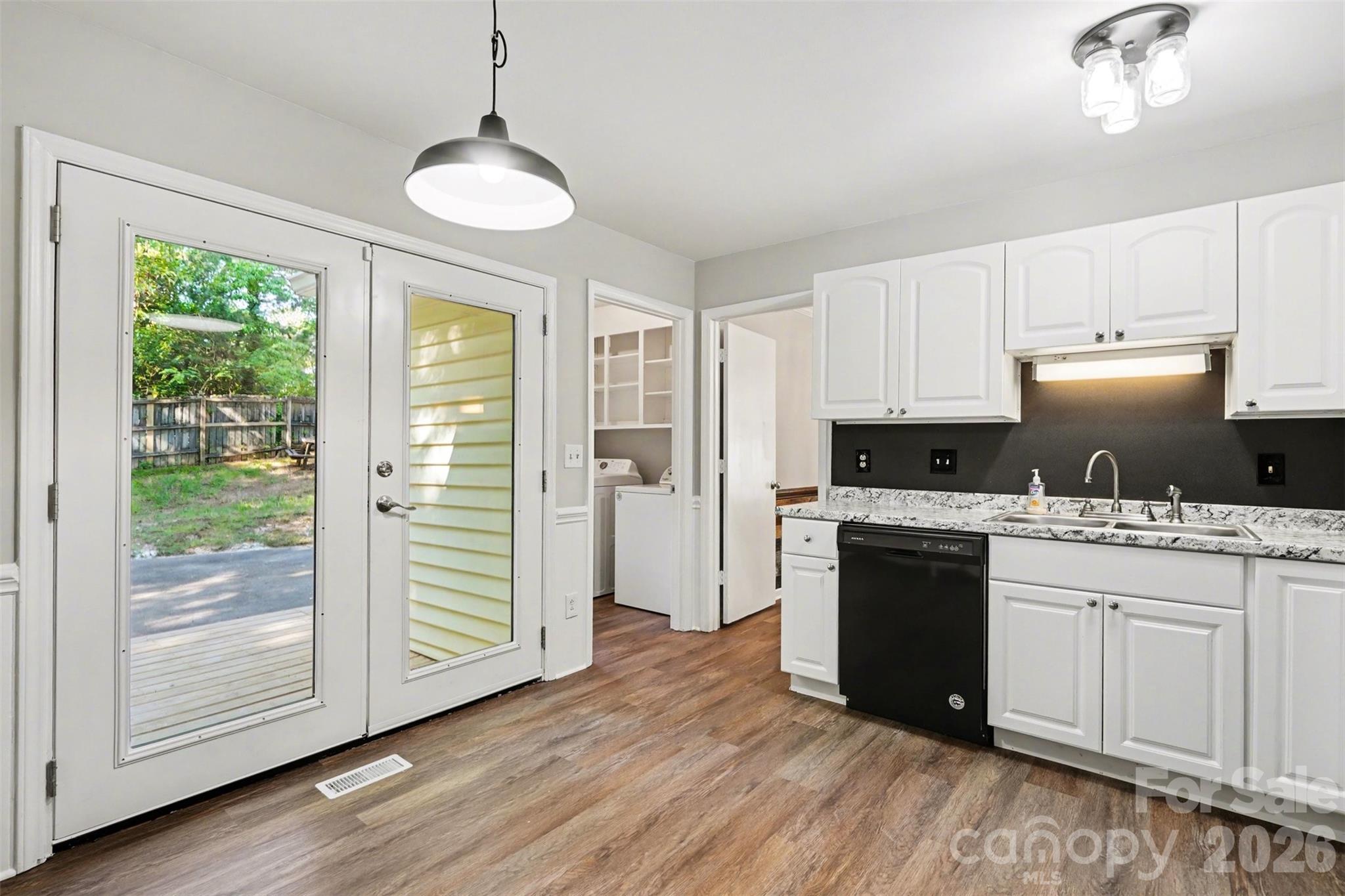 8100 Barncliff Road Charlotte NC 28227