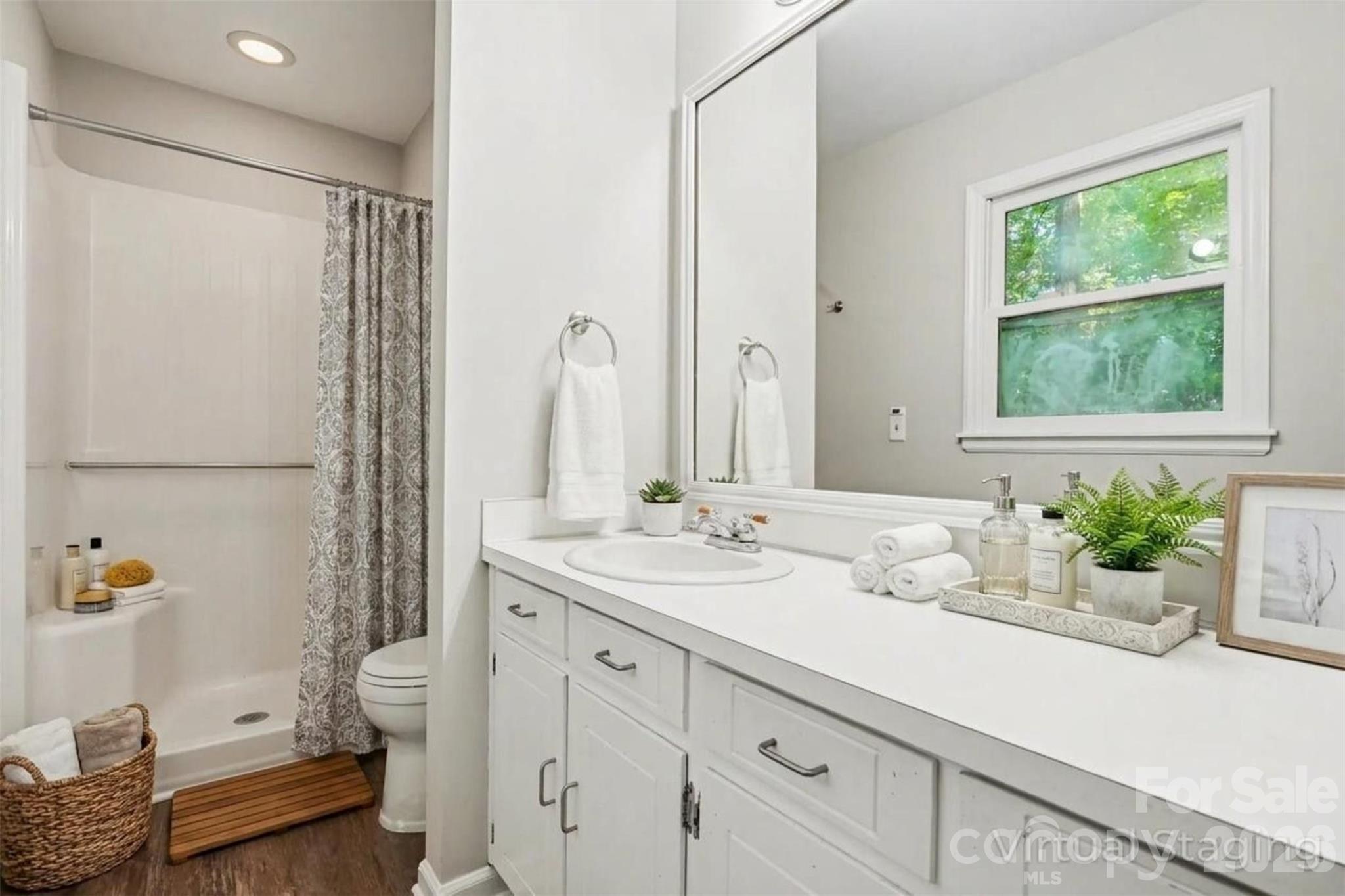 8100 Barncliff Road Charlotte NC 28227