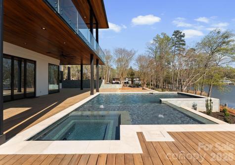 6000 Midsomer Road Charlotte NC 28214