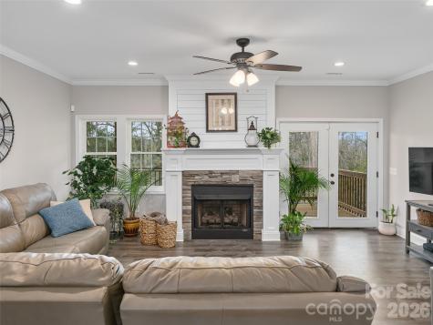 111 Wipprecht Drive Spruce Pine NC 28777