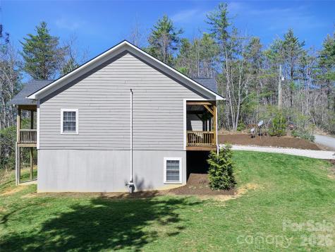 111 Wipprecht Drive Spruce Pine NC 28777