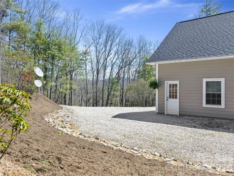 111 Wipprecht Drive Spruce Pine NC 28777