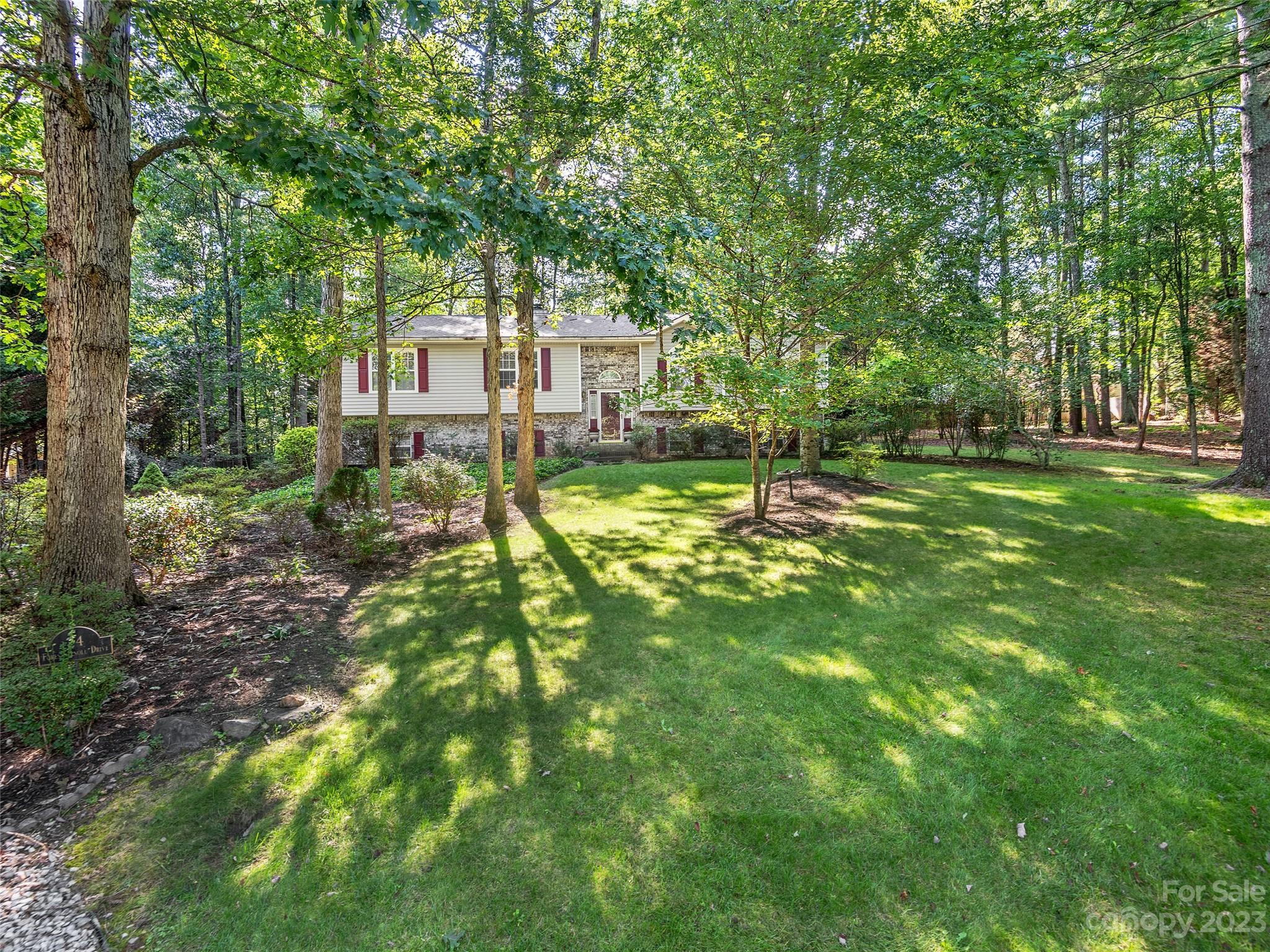 24 Forest Knoll Drive Weaverville NC 28787