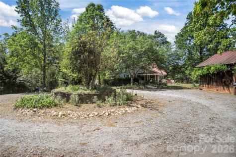 283 Constant Lane Columbus NC 28722