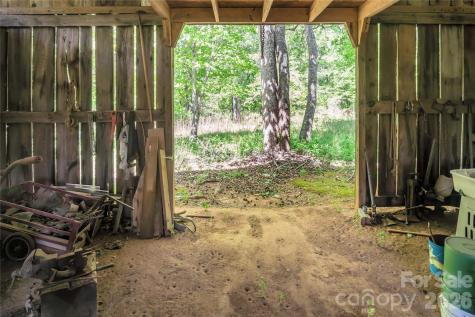 283 Constant Lane Columbus NC 28722