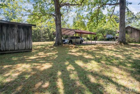283 Constant Lane Columbus NC 28722