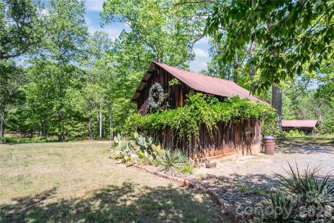 283 Constant Lane Columbus NC 28722