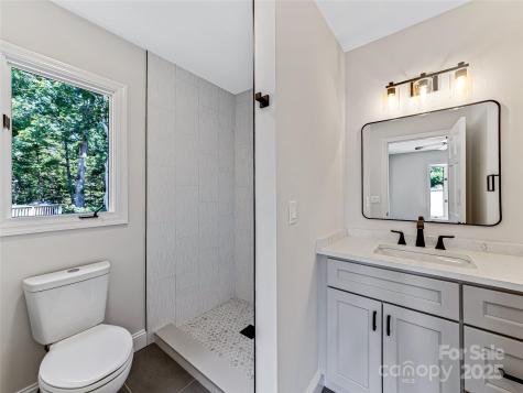 15 Josie Lane Asheville NC 28804