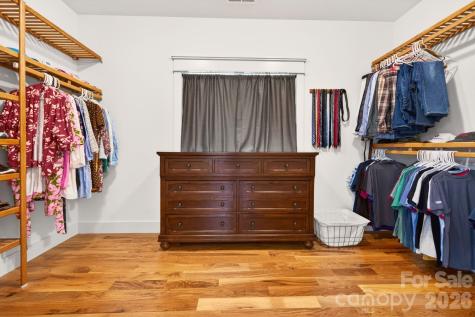 77 Village Pointe Lane Asheville NC 28803