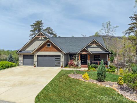 77 Village Pointe Lane Asheville NC 28803