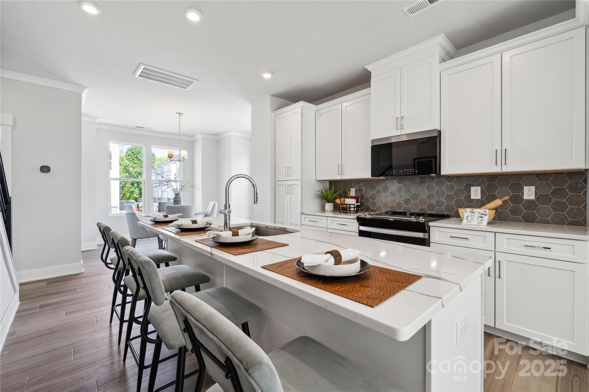 2009 Clarksdale Drive Charlotte NC 28206