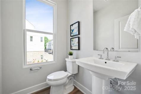 2009 Clarksdale Drive Charlotte NC 28206