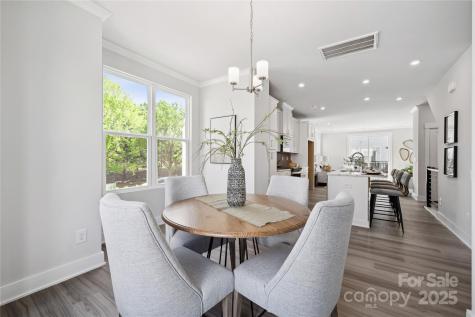 2009 Clarksdale Drive Charlotte NC 28206