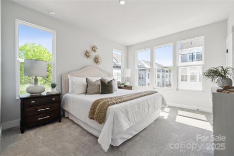 2009 Clarksdale Drive Charlotte NC 28206