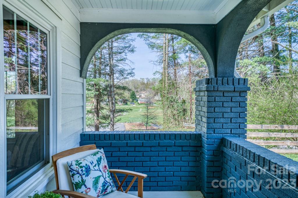 53 Lanning Avenue Asheville NC 28806