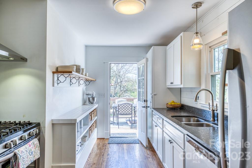 53 Lanning Avenue Asheville NC 28806