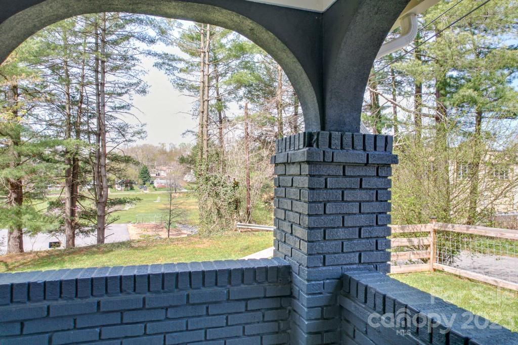 53 Lanning Avenue Asheville NC 28806