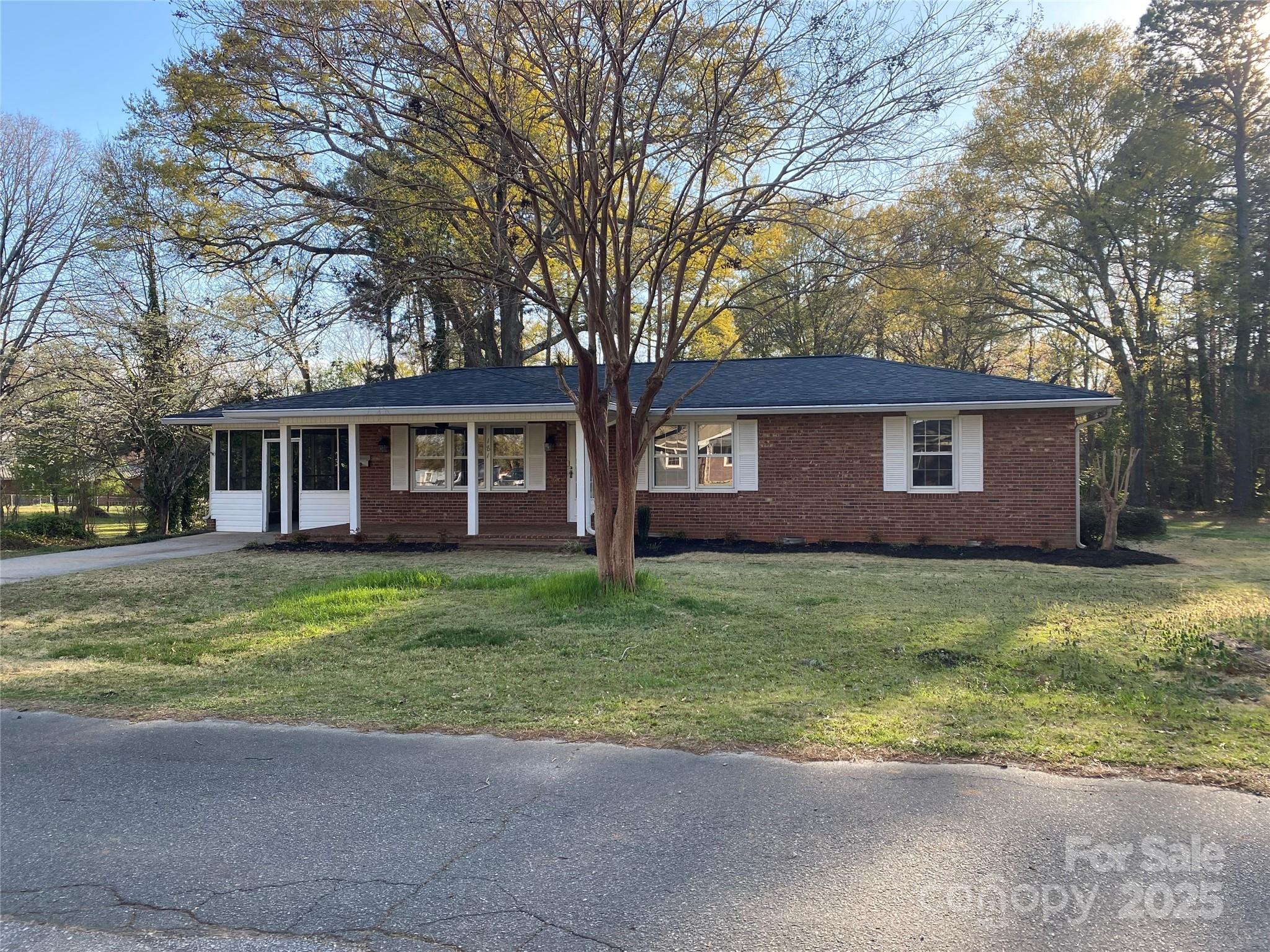 181 Hall Street Forest City NC 28043