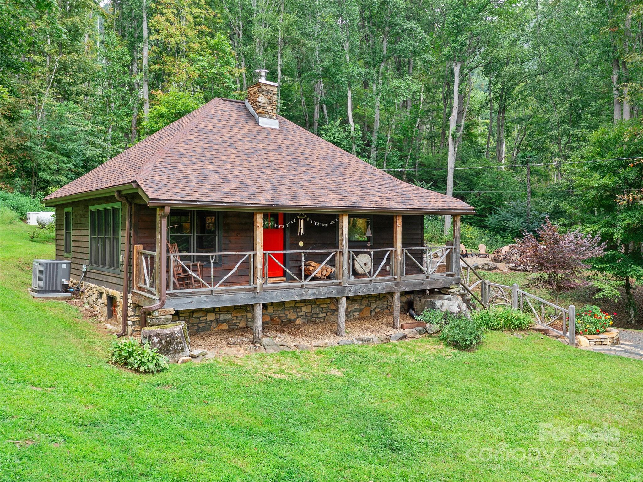 29 Redbud Lane Bakersville NC 28705