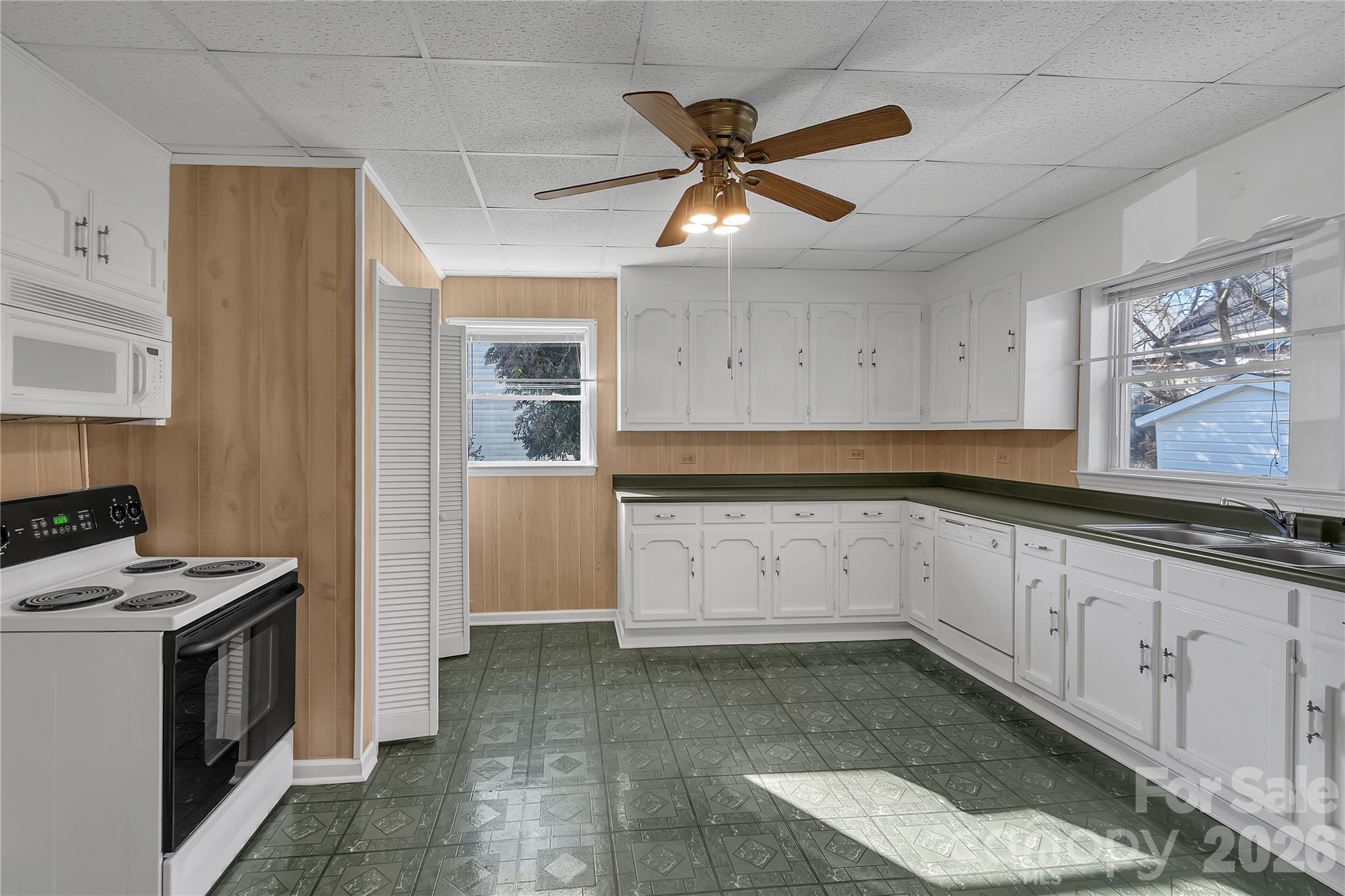 215 King Street S Gastonia NC 28052