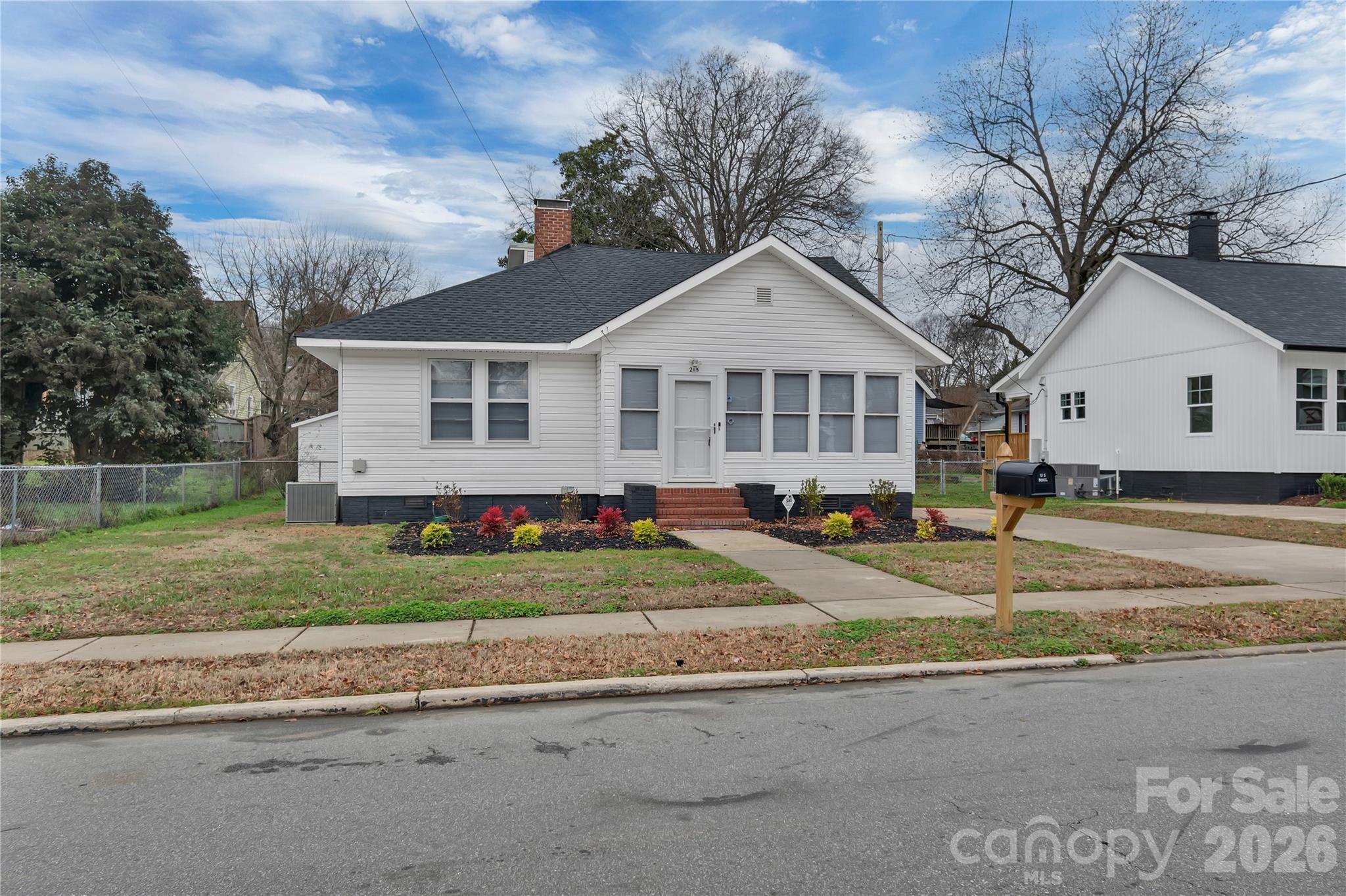 215 King Street S Gastonia NC 28052