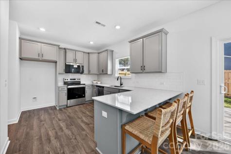 2028 Mandarin Boulevard Charlotte NC 28205