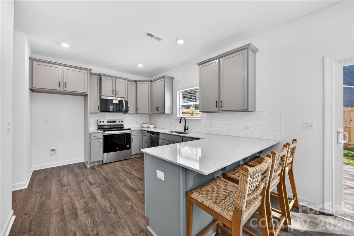 2028 Mandarin Boulevard Charlotte NC 28205