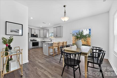 2028 Mandarin Boulevard Charlotte NC 28205
