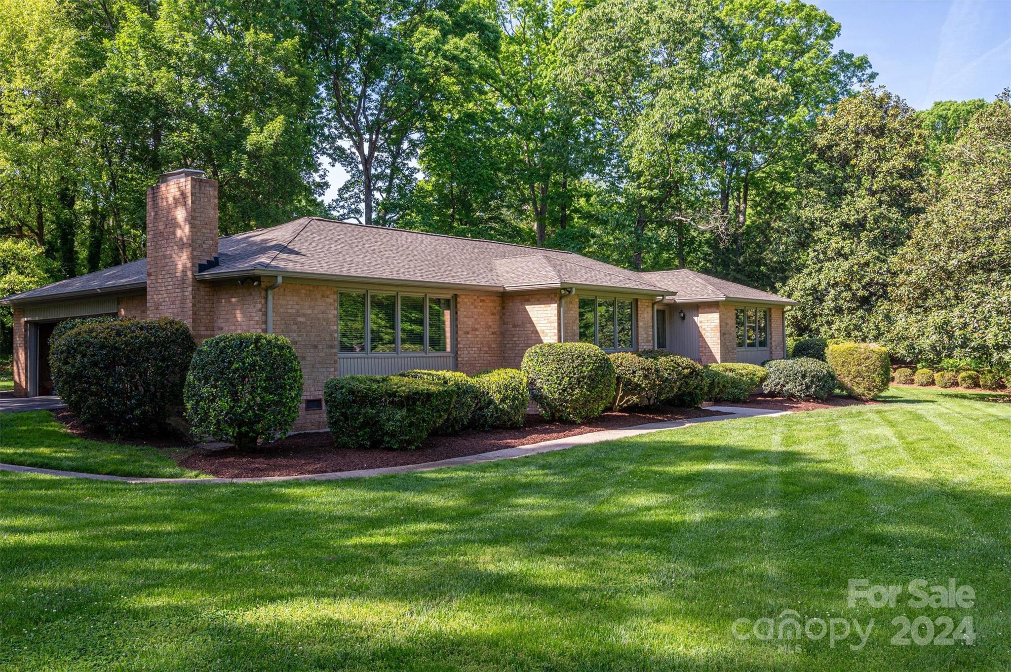 1637 Heatherloch Drive Gastonia NC 28054