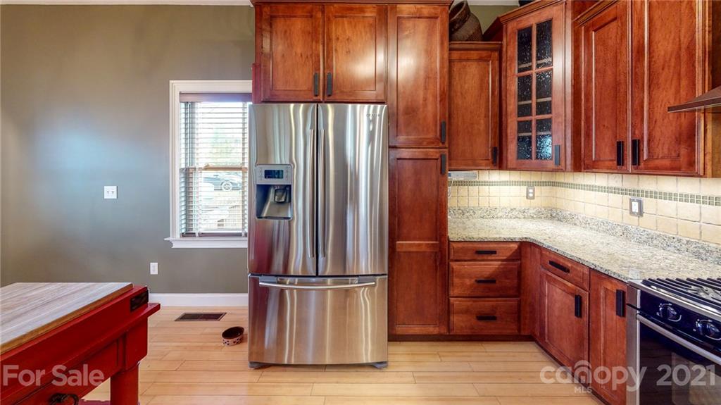 27 Sunrise Drive Asheville NC 28806