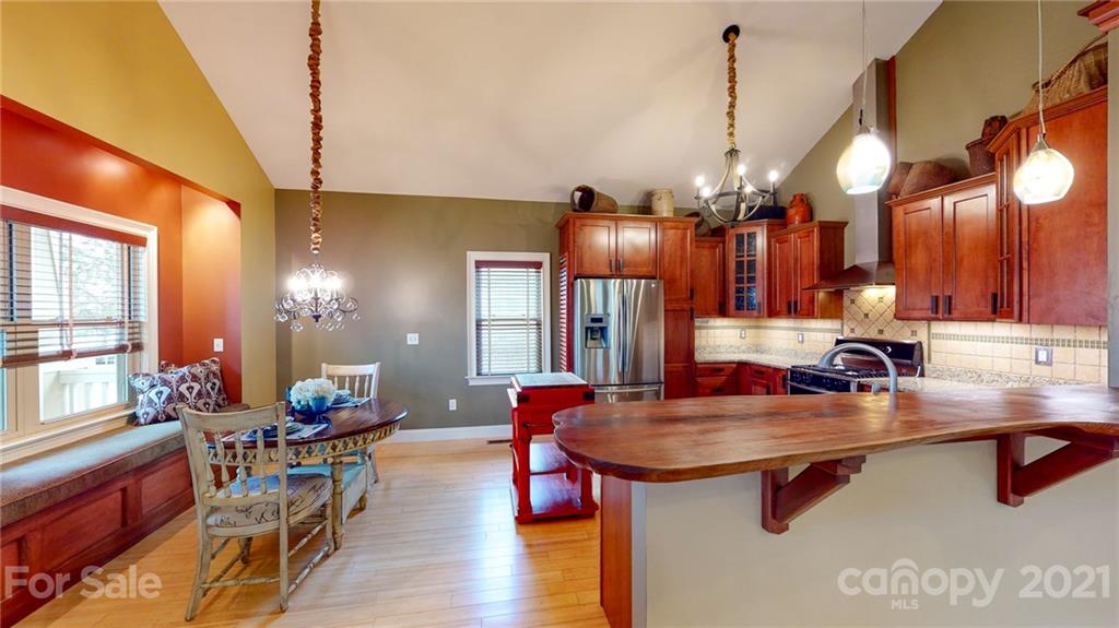27 Sunrise Drive Asheville NC 28806