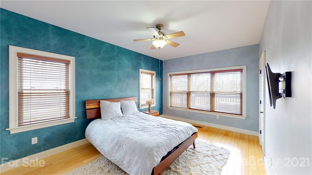 27 Sunrise Drive Asheville NC 28806