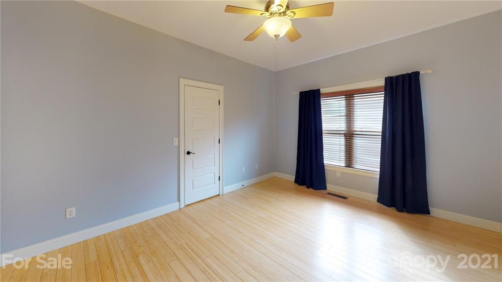 27 Sunrise Drive Asheville NC 28806
