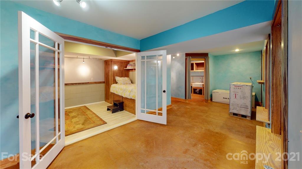 27 Sunrise Drive Asheville NC 28806