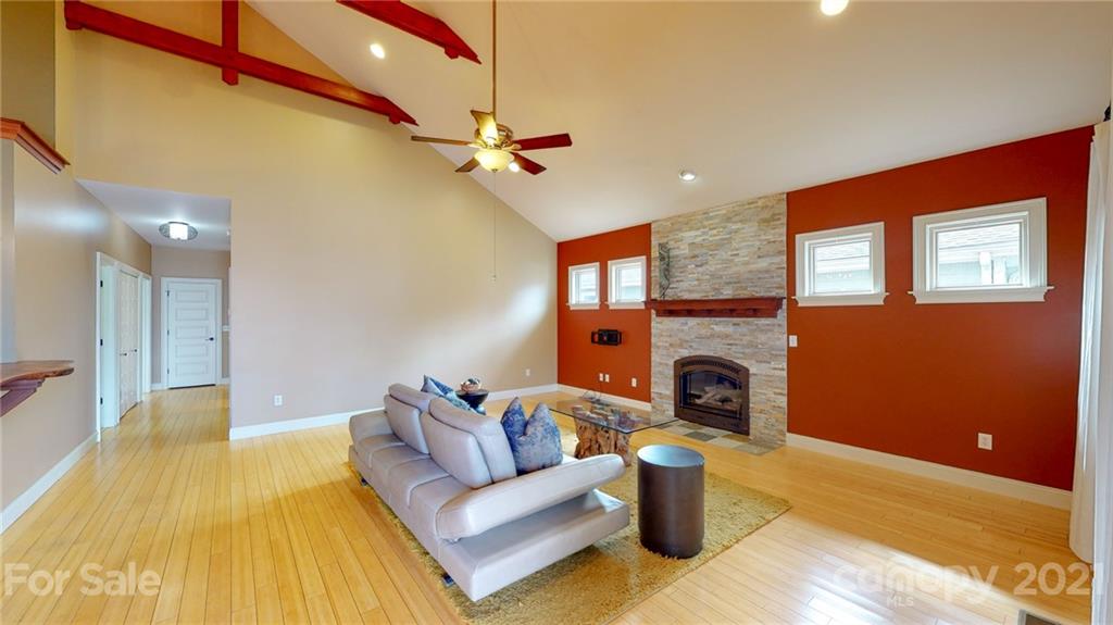27 Sunrise Drive Asheville NC 28806