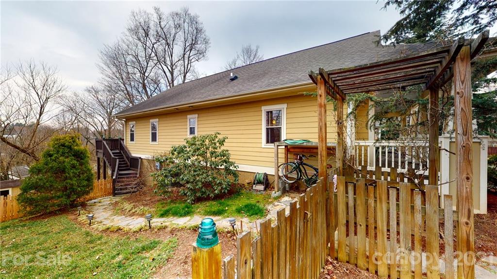 27 Sunrise Drive Asheville NC 28806