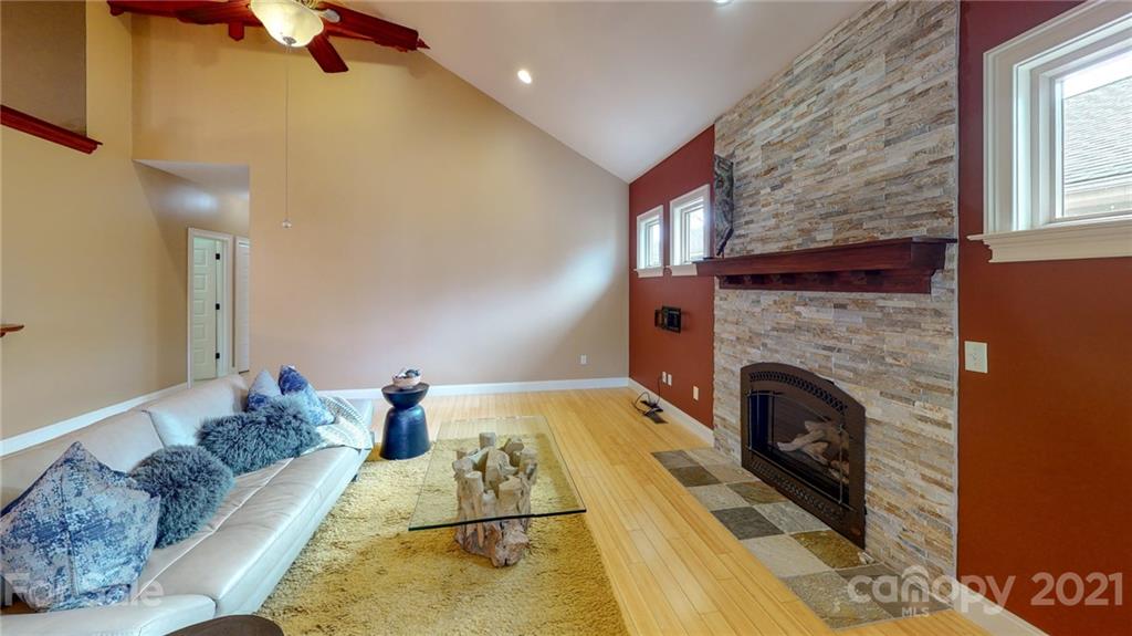 27 Sunrise Drive Asheville NC 28806