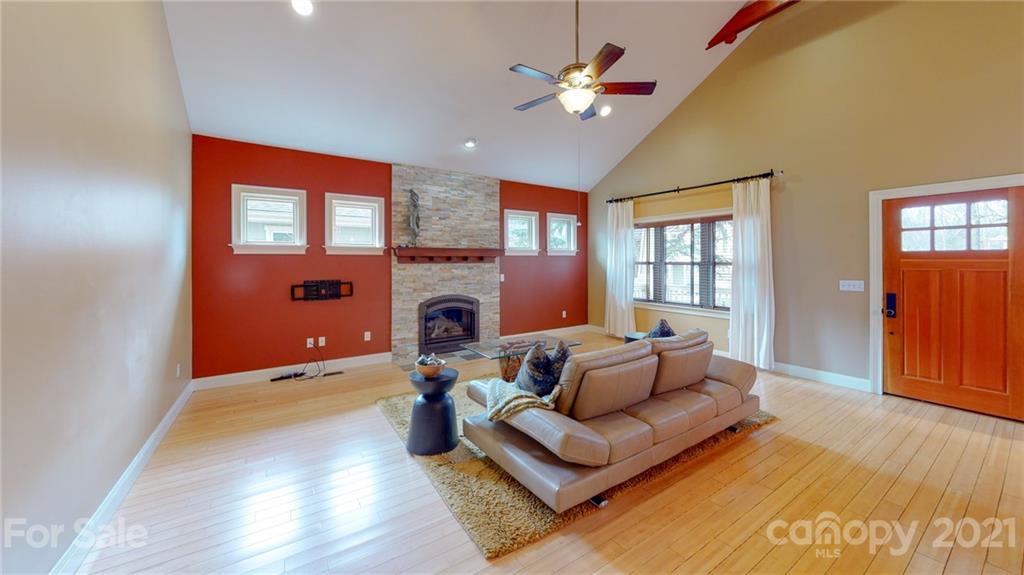 27 Sunrise Drive Asheville NC 28806