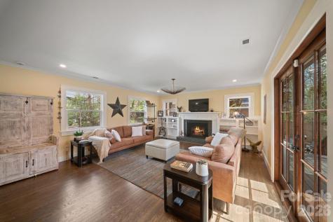 24 Dellwood Street Asheville NC 28806