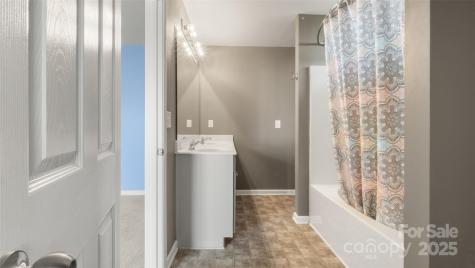 2120 Turtle Point Road Charlotte NC 28262