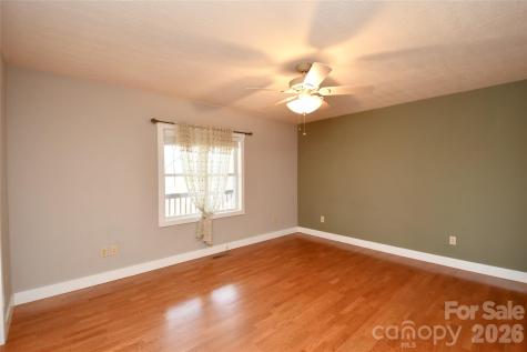 477 West Ridge Drive Burnsville NC 28714