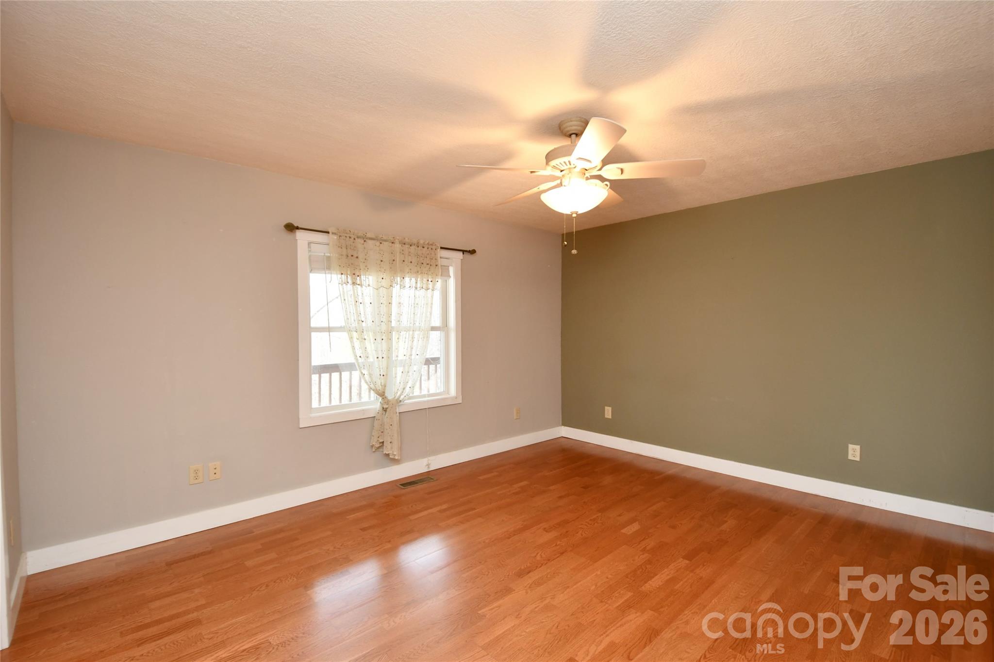 477 West Ridge Drive Burnsville NC 28714