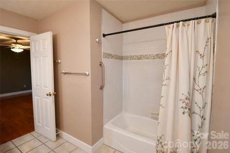477 West Ridge Drive Burnsville NC 28714