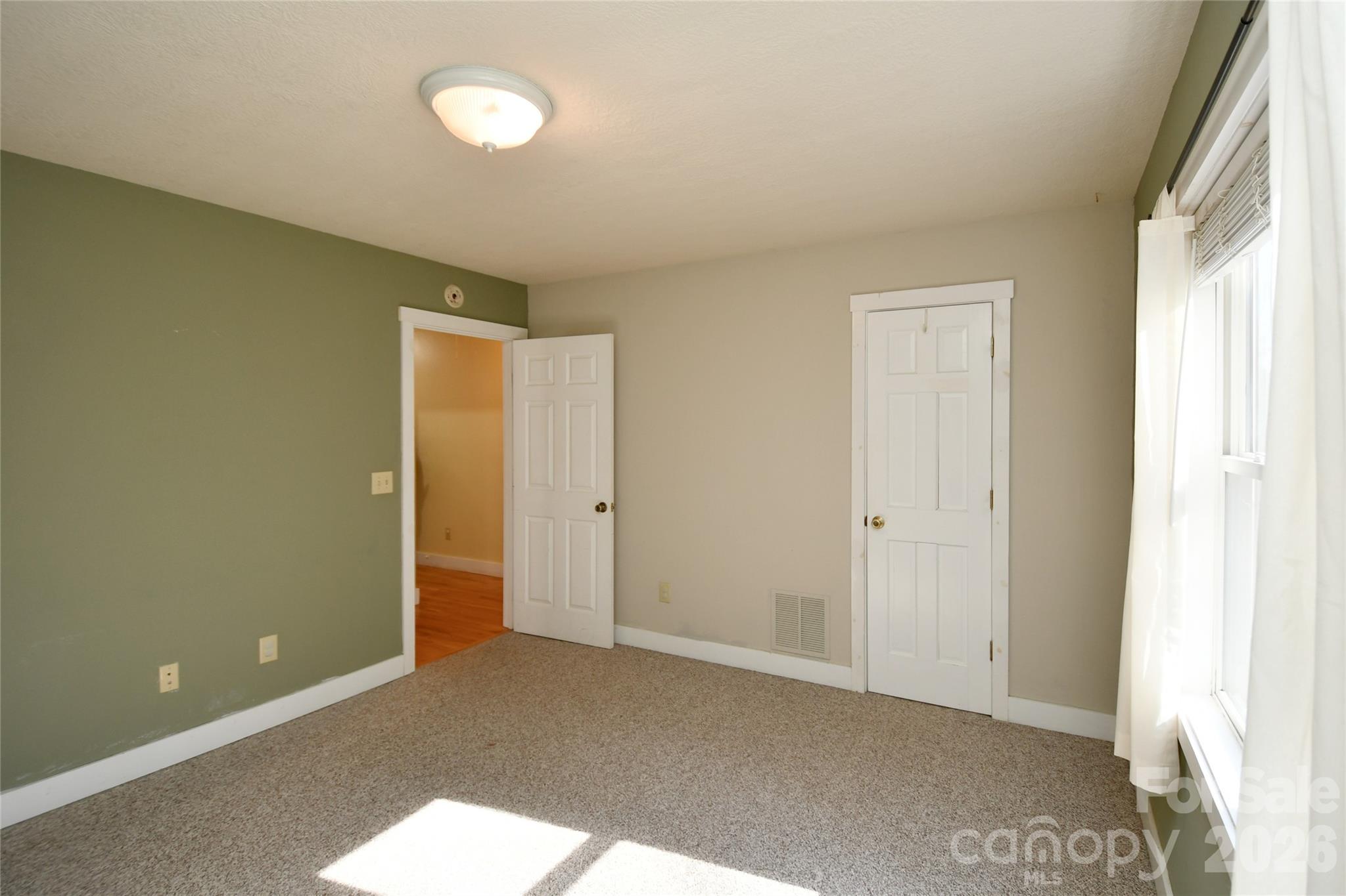 477 West Ridge Drive Burnsville NC 28714