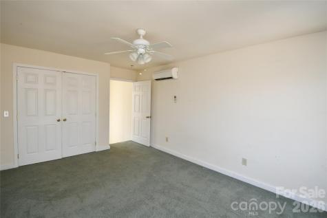 477 West Ridge Drive Burnsville NC 28714