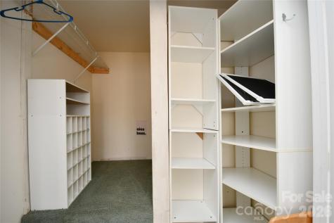 477 West Ridge Drive Burnsville NC 28714