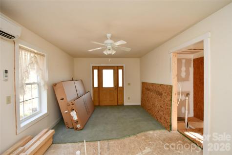 477 West Ridge Drive Burnsville NC 28714