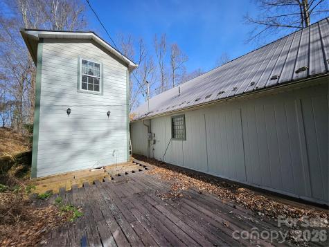 477 West Ridge Drive Burnsville NC 28714