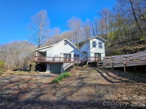 477 West Ridge Drive Burnsville NC 28714