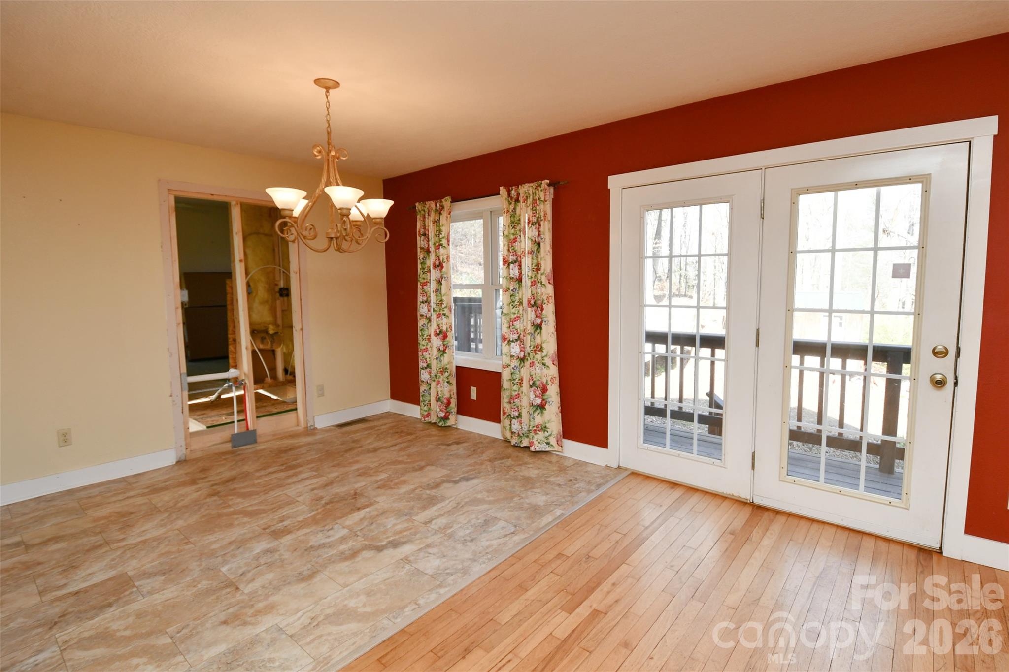 477 West Ridge Drive Burnsville NC 28714